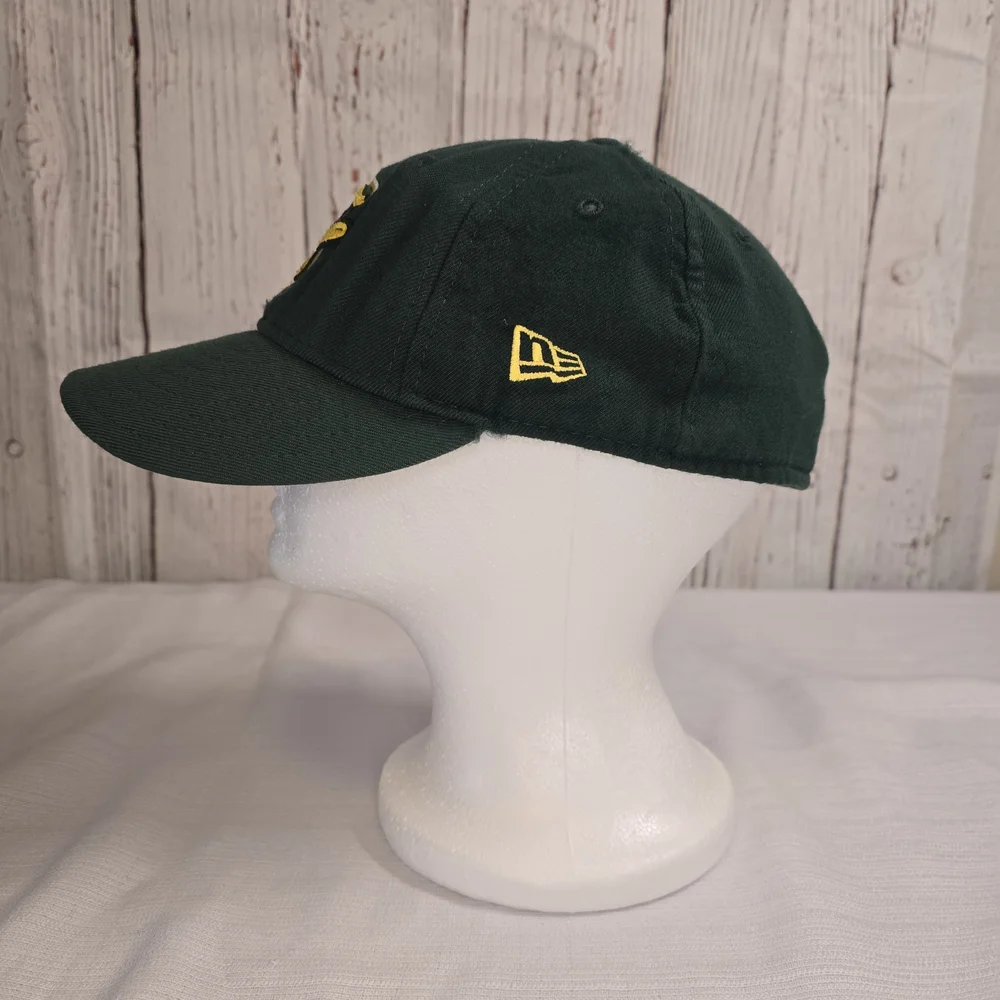 Vintage University Of Oregon Disney Duck Green Yellow Wool Cap